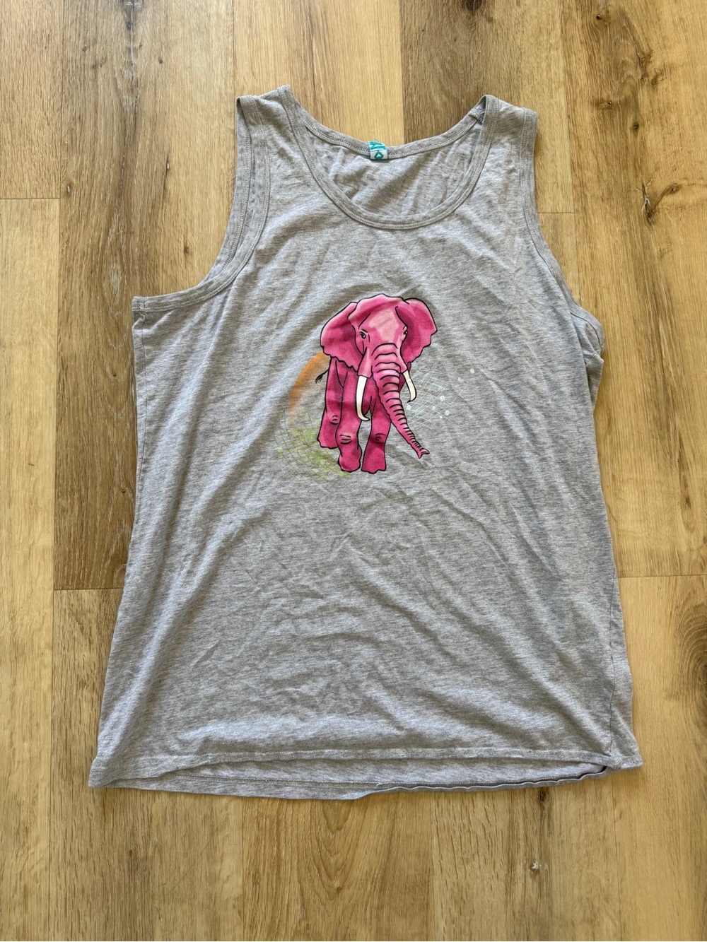 Women's Heather Gray Relaxed Tank Top w/ Vibrant Artistic Pink Elephant Graphic